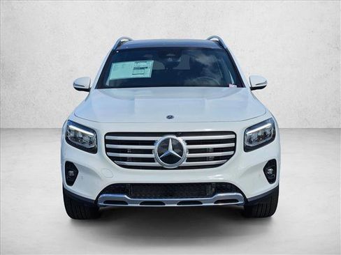 Used 2025 Mercedes-Benz GLB 250 image 6