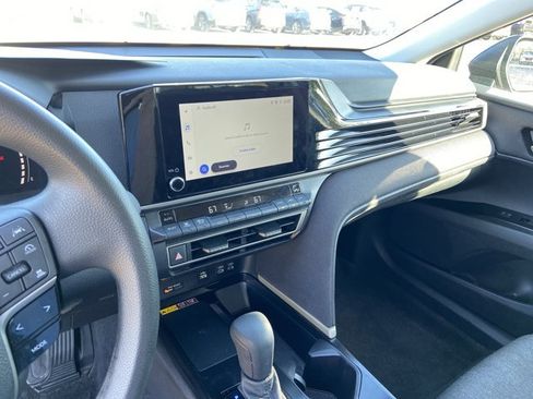 Used 2025 Toyota Camry LE FWD image 27