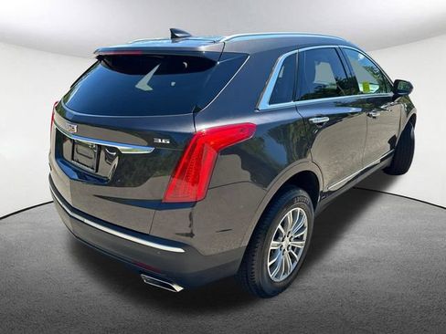 Used 2018 Cadillac XT5 Luxury w/ Driver Awareness Package AWD/4WD image 10