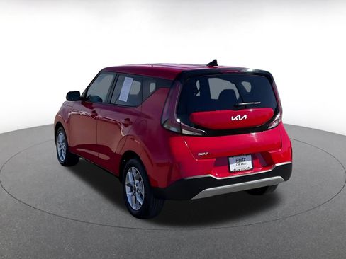 Used 2025 Kia Soul LX w/ LX Technology Package image 11
