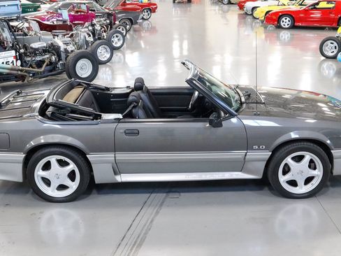 Used 1990 Ford Mustang GT RWD image 31