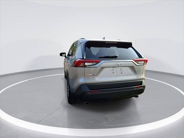 Certified 2021 Toyota RAV4 XLE AWD/4WD image 9