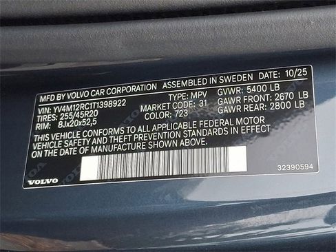 New 2026 Volvo XC60 B5 Plus w/ Climate Package image 11