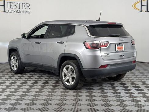 Used 2023 Jeep Compass Sport image 5