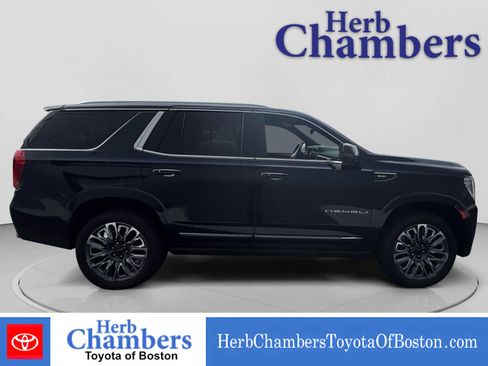 Used 2024 GMC Yukon Denali Ultimate AWD/4WD image 13