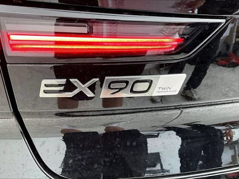New 2026 Volvo EX90 Ultra AWD/4WD image 35