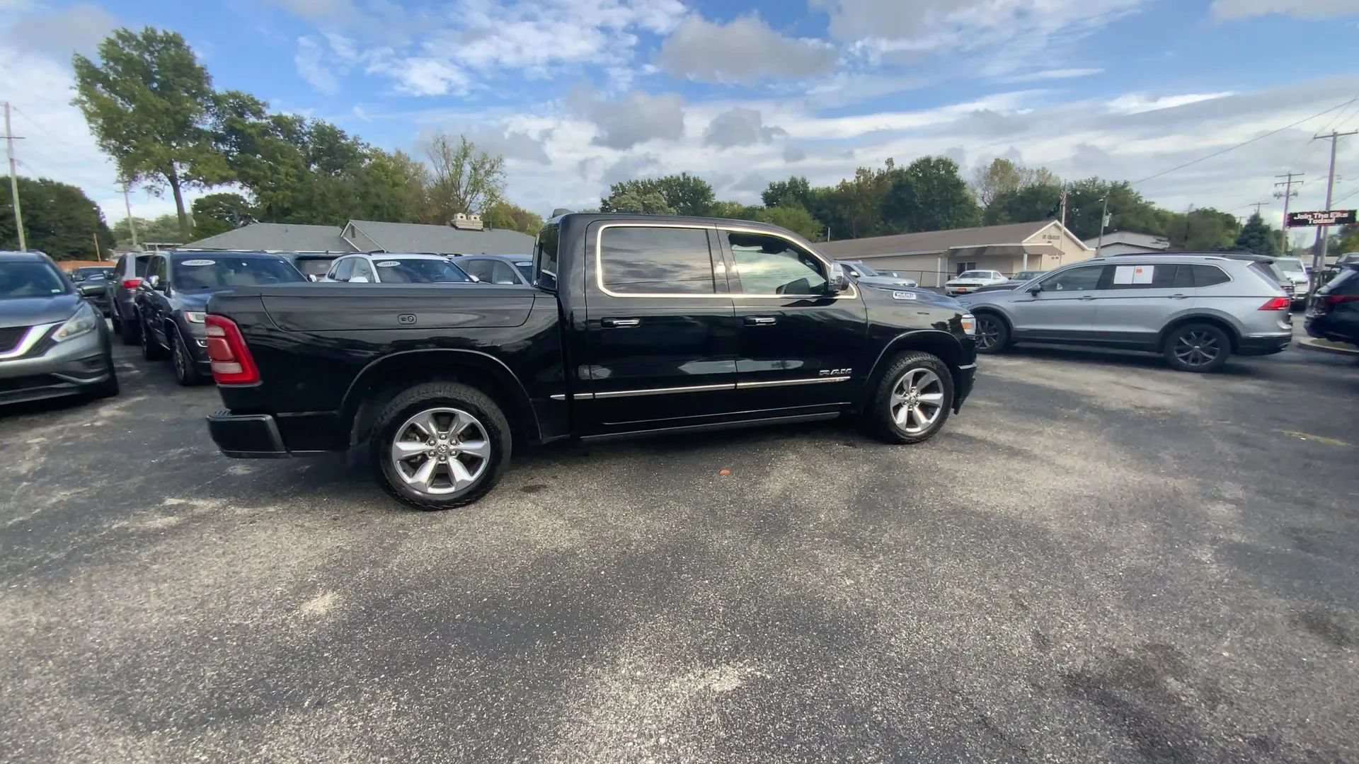 Used 2019 RAM 1500 Limited AWD/4WD image 9