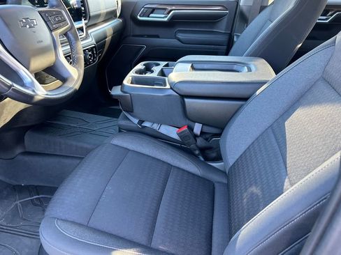 Used 2022 Chevrolet Silverado 1500 RST w/ Protection Package image 9