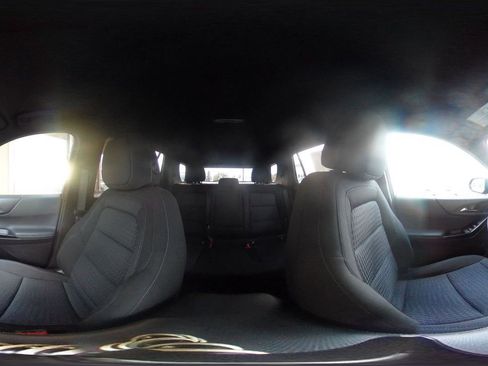 Used 2025 Chevrolet Equinox LT image 42