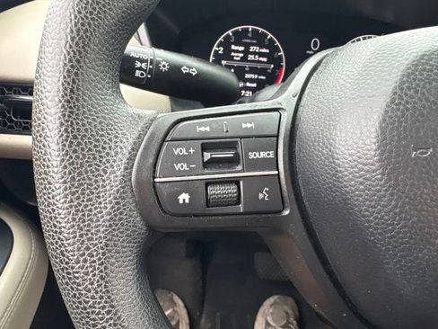 Used 2023 Honda HR-V LX image 21