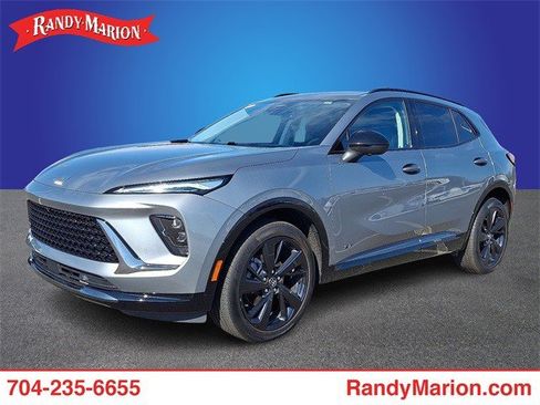 Certified 2025 Buick Envision Sport Touring image 1