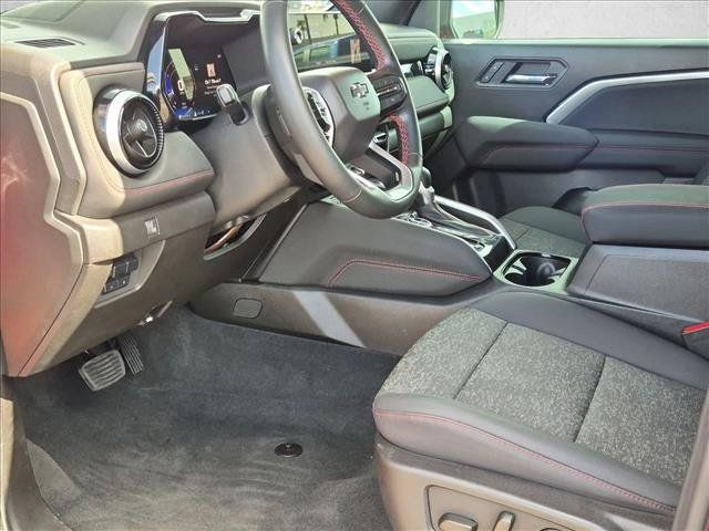 Certified 2025 Chevrolet Colorado Z71 w/ Technology Package AWD/4WD image 23