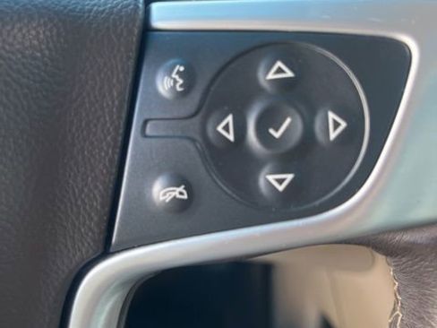 Used 2019 GMC Yukon XL SLT w/ Open Road Package image 18