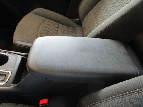 Used 2023 Chevrolet Equinox LT w/ LPO, Floor Liner Package FWD image 39