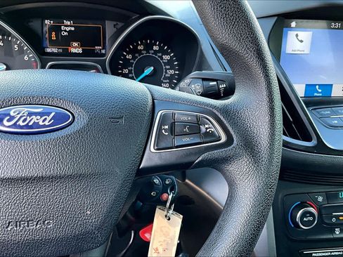 Used 2017 Ford Escape SE w/ Equipment Group 201A FWD image 25