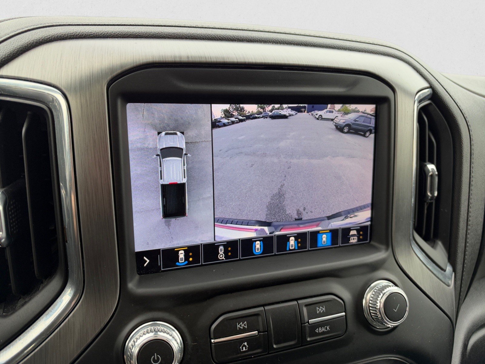 Used 2023 GMC Sierra 3500 Denali AWD/4WD image 17