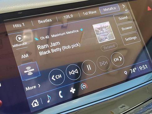 Certified 2022 Cadillac XT6 Premium Luxury w/ LPO, Floor Liner Package AWD/4WD image 39