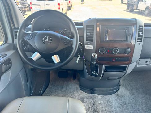 Used 2016 Mercedes-Benz Sprinter 3500 image 45