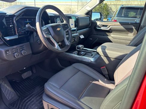 Certified 2025 Chevrolet Silverado 1500 LTZ w/ Z71 Off-Road Package AWD/4WD image 6