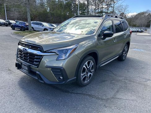 Used 2025 Subaru Ascent Limited AWD/4WD image 7