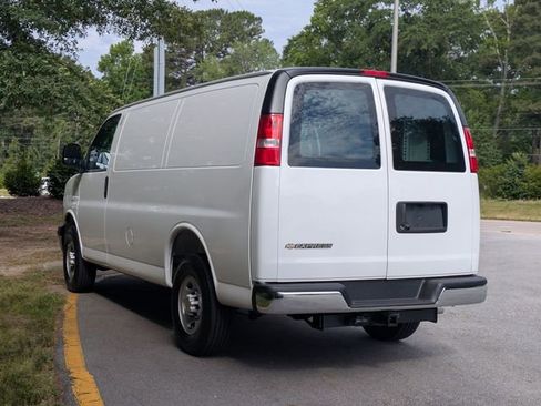 New 2026 Chevrolet Express 2500 w/ Driver Convenience Package RWD image 4
