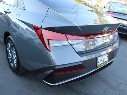 Used 2024 Hyundai Elantra SEL FWD image 14