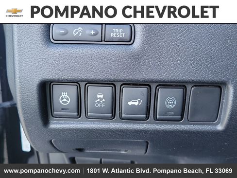 Used 2019 Nissan Murano Platinum w/ Cargo Package image 29