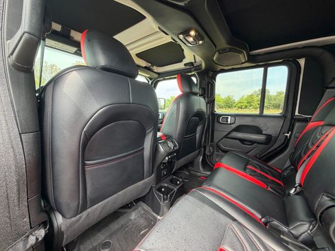 Used 2020 Jeep Gladiator Sport w/ Quick Order Package 24S AWD/4WD image 33