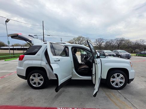 Used 2017 GMC Terrain SLT image 35