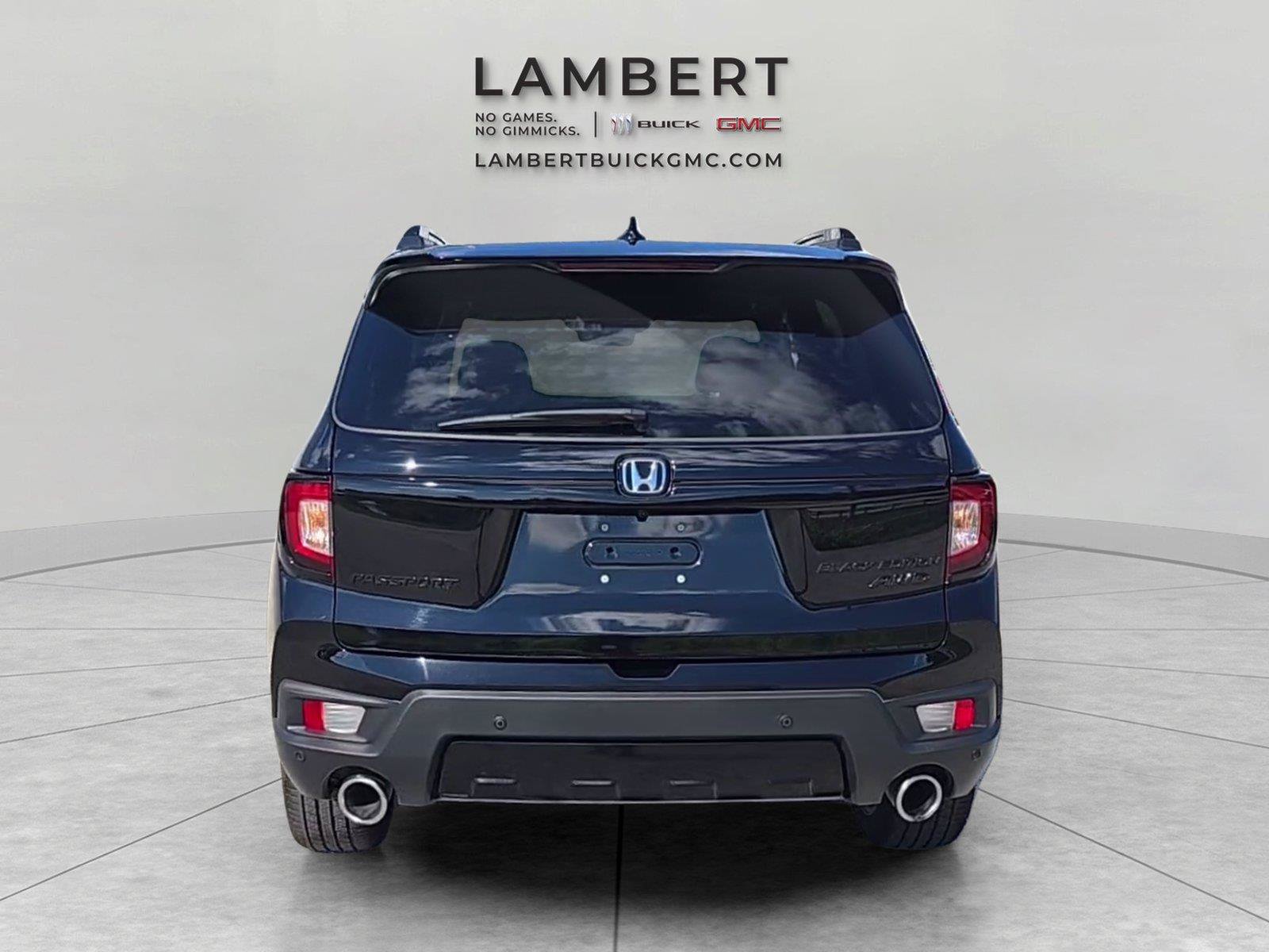 Used 2025 Honda Passport Black Edition image 4