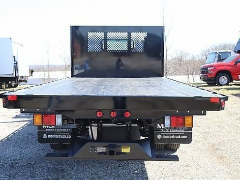 New 2025 Chevrolet Low Cab Forward RWD image 4