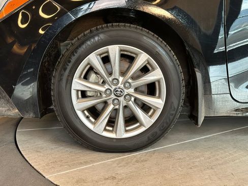 Used 2023 Toyota Corolla LE w/ LE Convenience Package FWD image 25