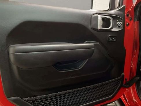 Used 2025 Jeep Wrangler Unlimited Rubicon 4xe w/ Safety Group image 89