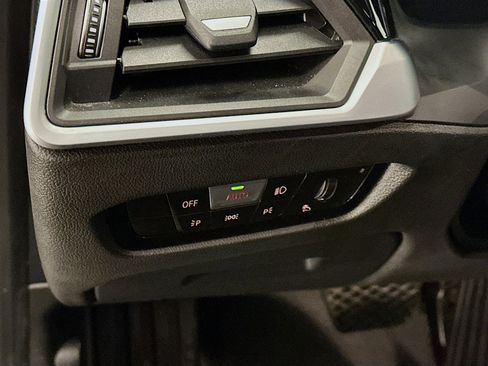 Used 2021 BMW 330e xDrive image 17