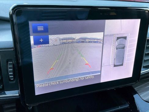 Used 2023 Ford Explorer Limited image 25