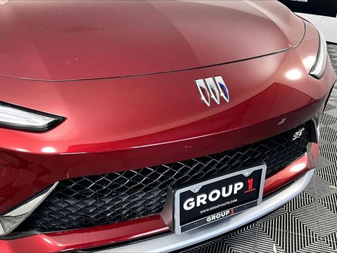 Used 2024 Buick Envista Sport Touring w/ Advanced Safety Package image 29