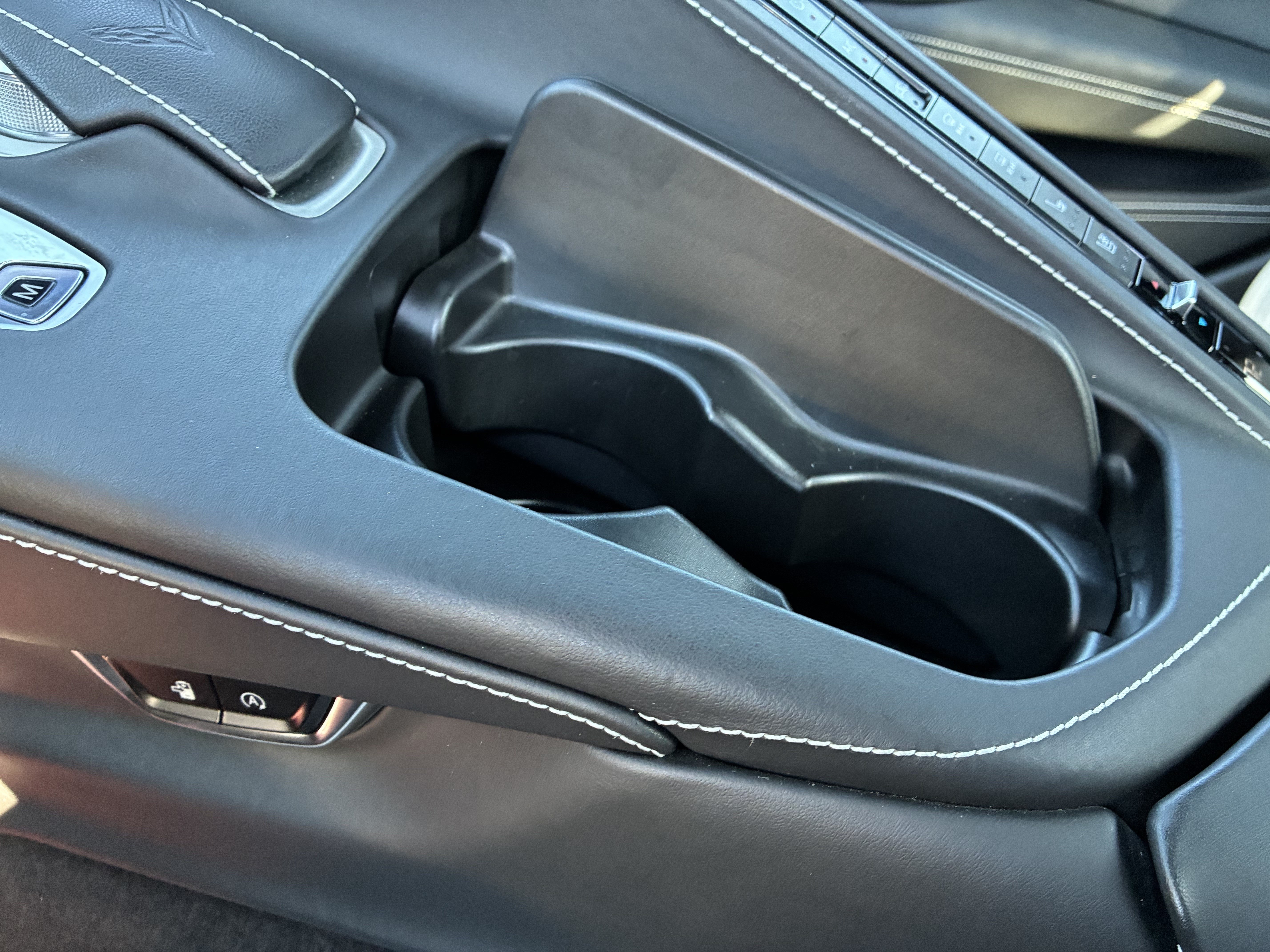 Used 2025 Chevrolet Corvette E-Ray AWD/4WD image 31