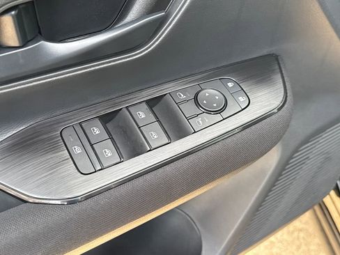 New 2026 Nissan Kicks S image 19