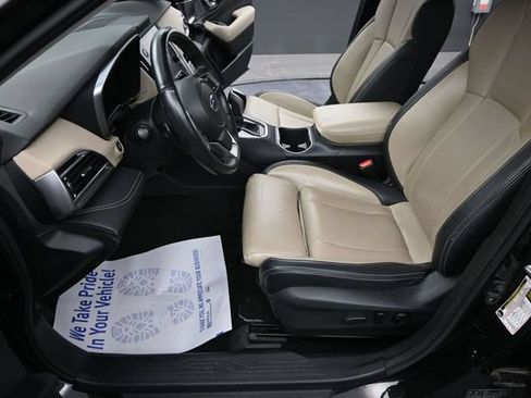 Used 2023 Subaru Outback Limited AWD/4WD image 10