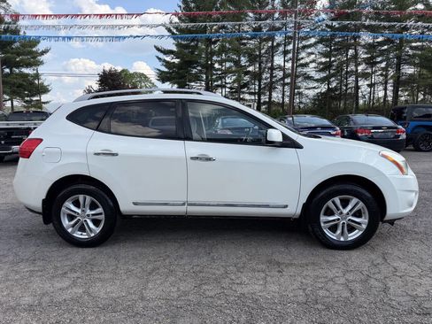 Used 2012 Nissan Rogue SV AWD/4WD image 4