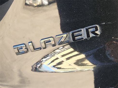 Certified 2021 Chevrolet Blazer RS w/ Enhanced Convenience Package image 32