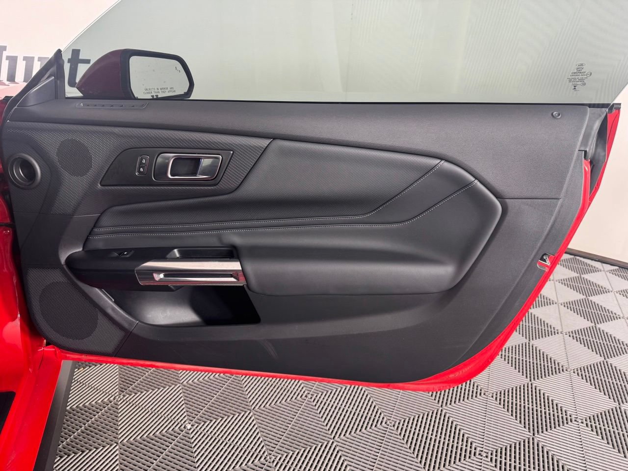 Used 2025 Ford Mustang GT Premium RWD image 25