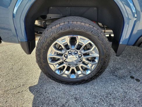 New 2026 GMC Sierra 2500 Denali w/ Denali Reserve Package AWD/4WD image 5