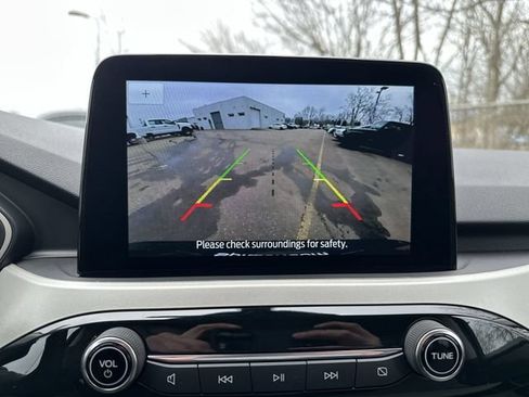 Used 2022 Ford Escape SE FWD image 24
