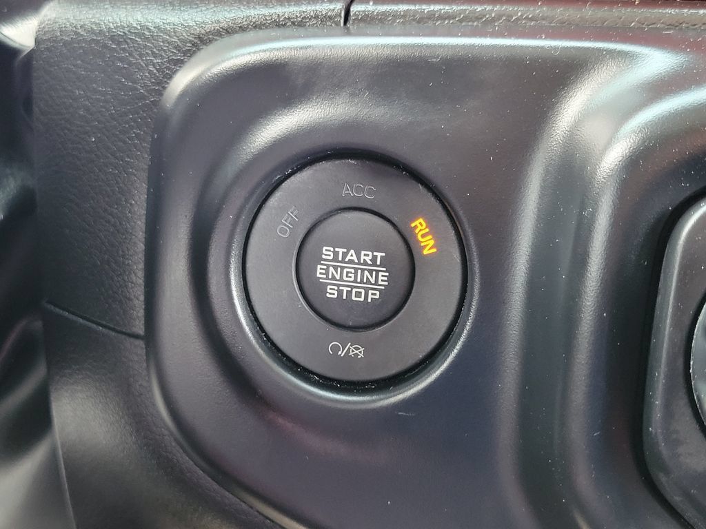Used 2023 Jeep Wrangler Unlimited Rubicon 4xe AWD/4WD image 11