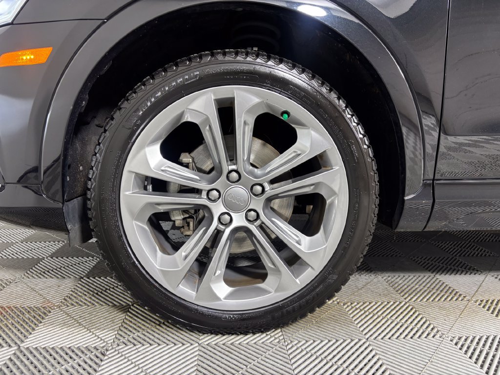 Used 2018 Audi Q3 2.0T Premium Plus w/ Premium Plus Package AWD/4WD image 33