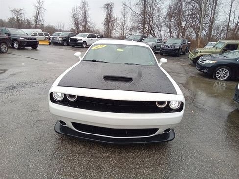 Used 2023 Dodge Challenger R/T w/ Blacktop Package image 10