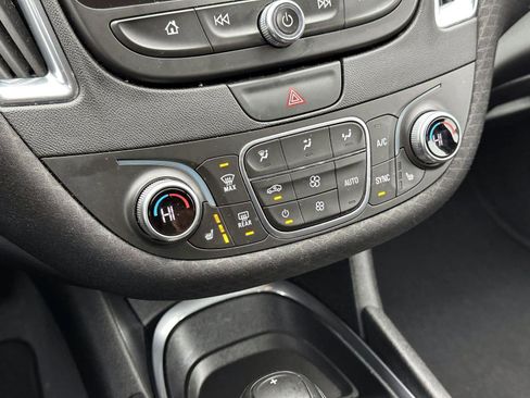 Used 2019 Chevrolet Malibu LT w/ Driver Confidence Package image 24