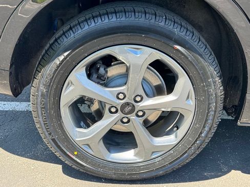 Certified 2023 Ford Escape ST-Line w/ Tech Pack #1 AWD/4WD image 41