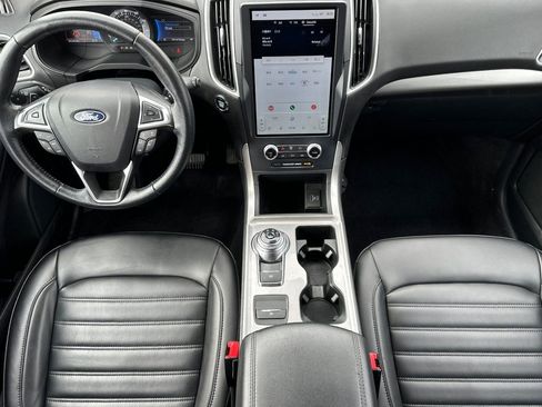 Certified 2024 Ford Edge SEL w/ Convenience Package image 16